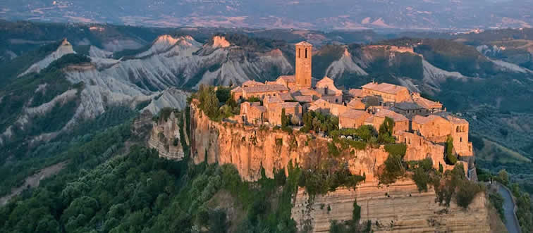 Identify the Italian hill town displayed in this image.