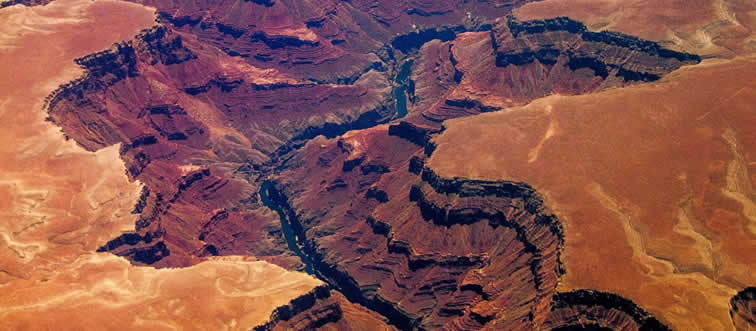 This legendary canyon sits within the borders of which state?