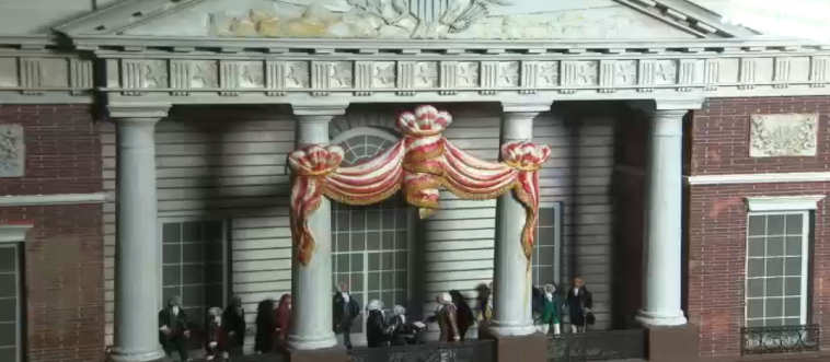 Name the city that acted as the initial capital of the United States under the Constitution.
